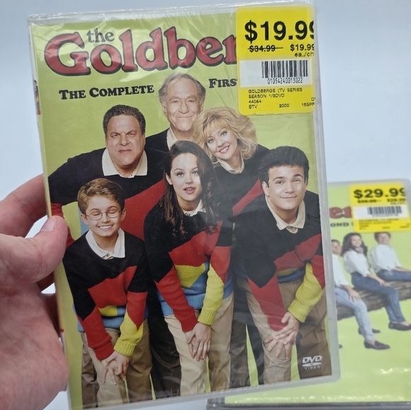 The Goldbergs Season 1 & 2 DVD Bundle Set - Picture 2 of 6